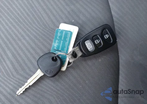 2013 Hyundai Elantra Gls из США, поврежденный, VIN 5NPDH4AE0DH299879